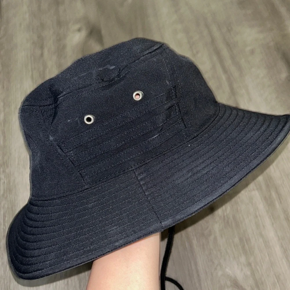 Adidas bucket hat